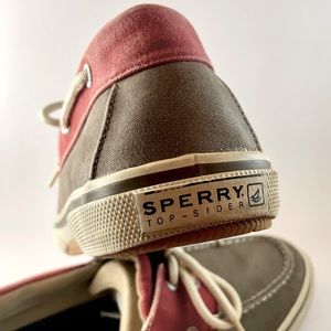 SPERRY Top Sider Men’s Gray/Red Boat Lace Up Shoes, 9.5M
